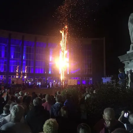 2 Personnes Cures Luchon * Bagnères-de-Luchon